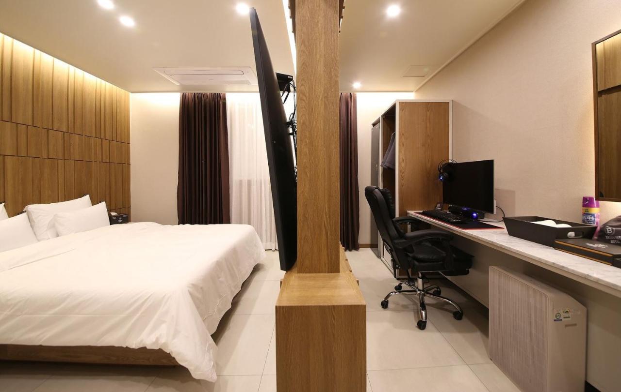 Brown Dot Hotel Sinan Gwangju Metropolitan City Eksteriør bilde
