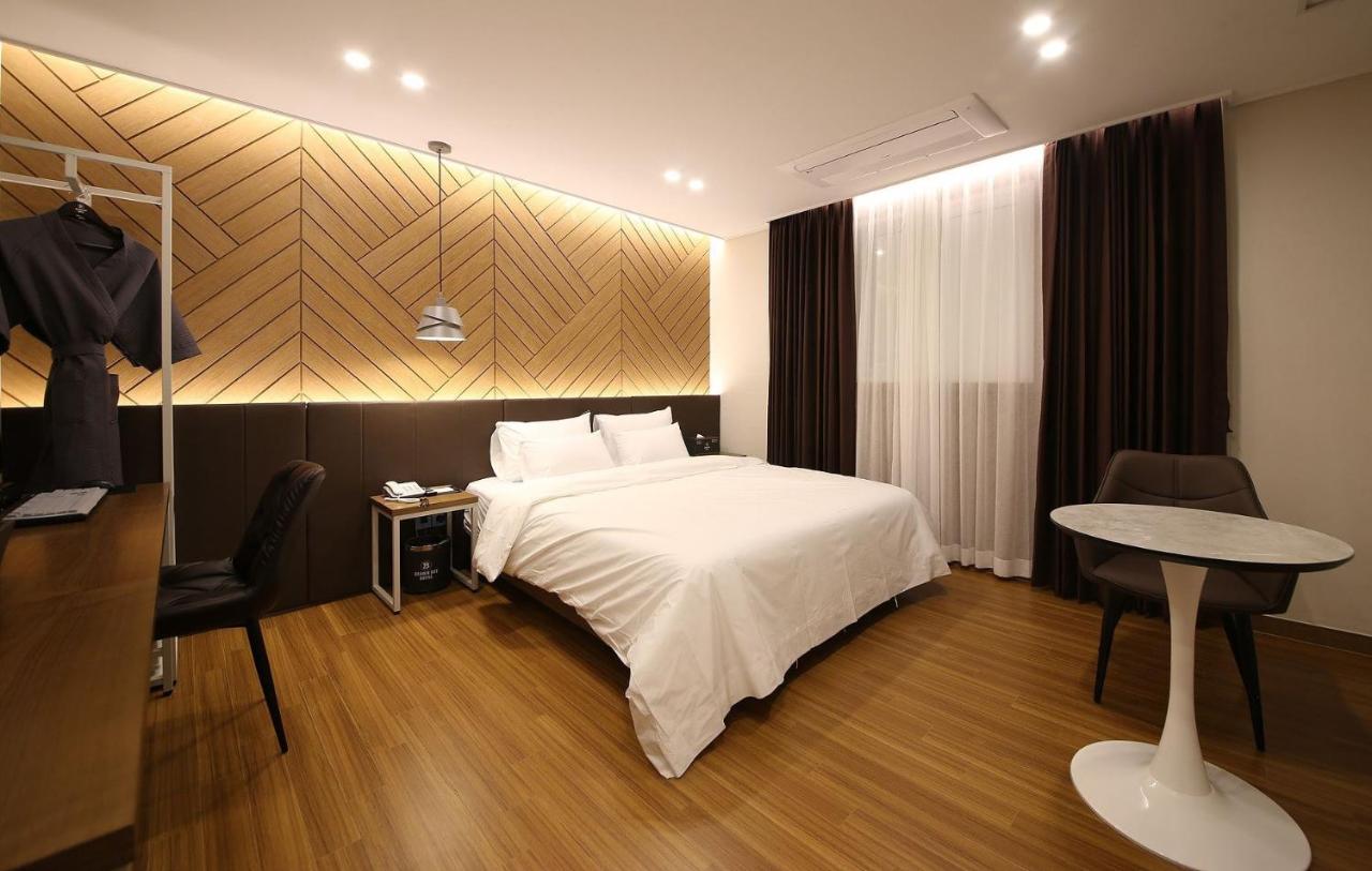 Brown Dot Hotel Sinan Gwangju Metropolitan City Eksteriør bilde