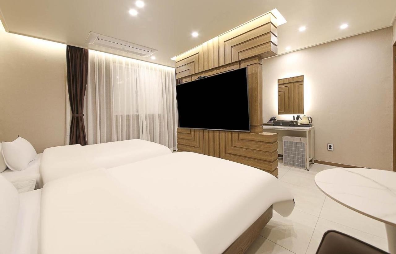 Brown Dot Hotel Sinan Gwangju Metropolitan City Eksteriør bilde