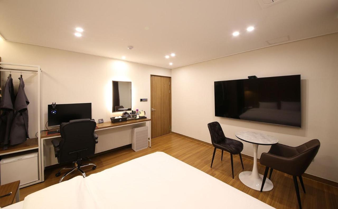 Brown Dot Hotel Sinan Gwangju Metropolitan City Eksteriør bilde