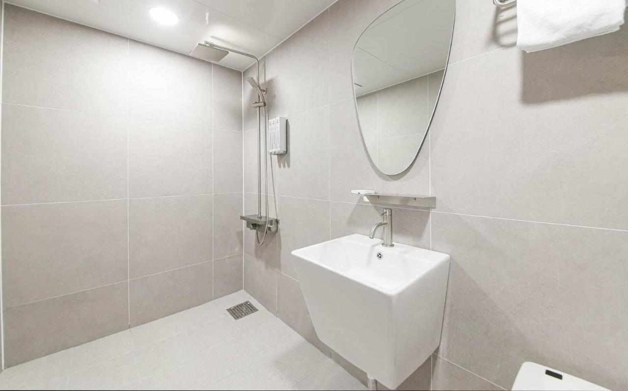 Brown Dot Hotel Sinan Gwangju Metropolitan City Eksteriør bilde
