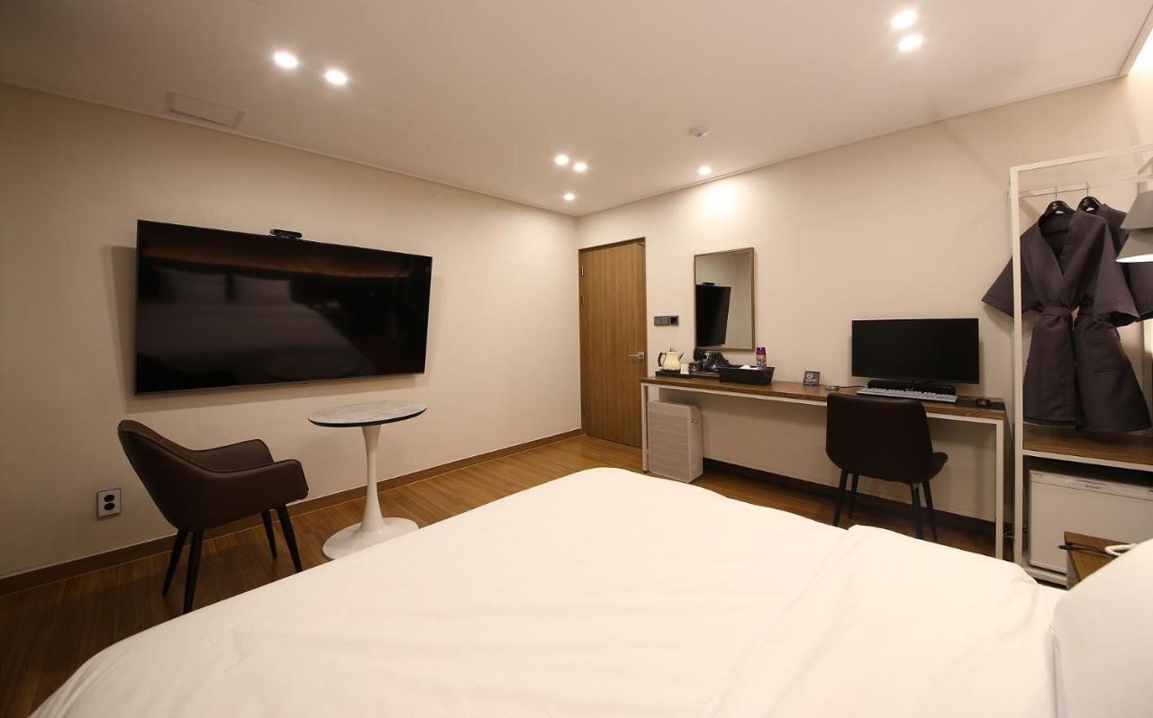 Brown Dot Hotel Sinan Gwangju Metropolitan City Eksteriør bilde