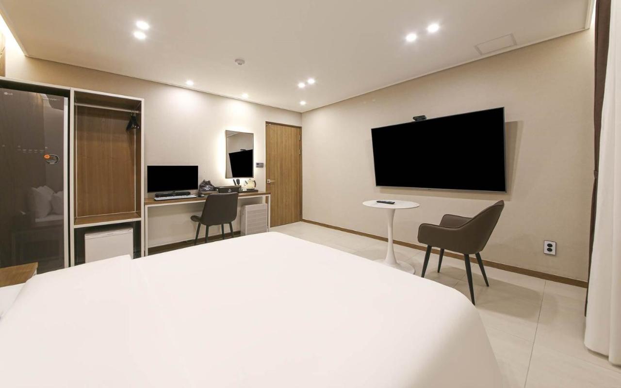 Brown Dot Hotel Sinan Gwangju Metropolitan City Eksteriør bilde