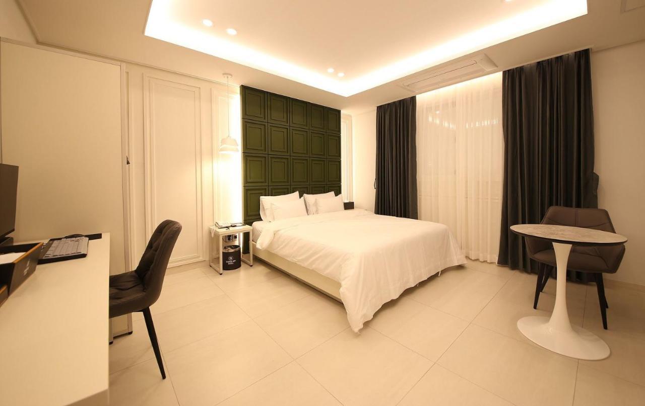 Brown Dot Hotel Sinan Gwangju Metropolitan City Eksteriør bilde