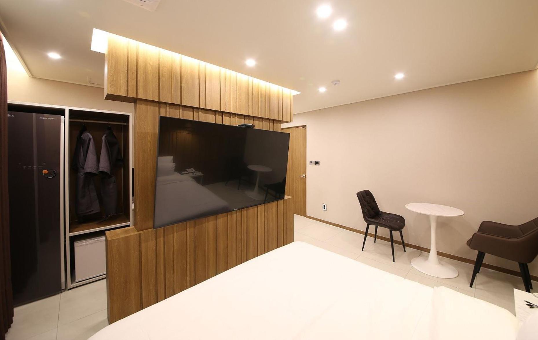 Brown Dot Hotel Sinan Gwangju Metropolitan City Eksteriør bilde