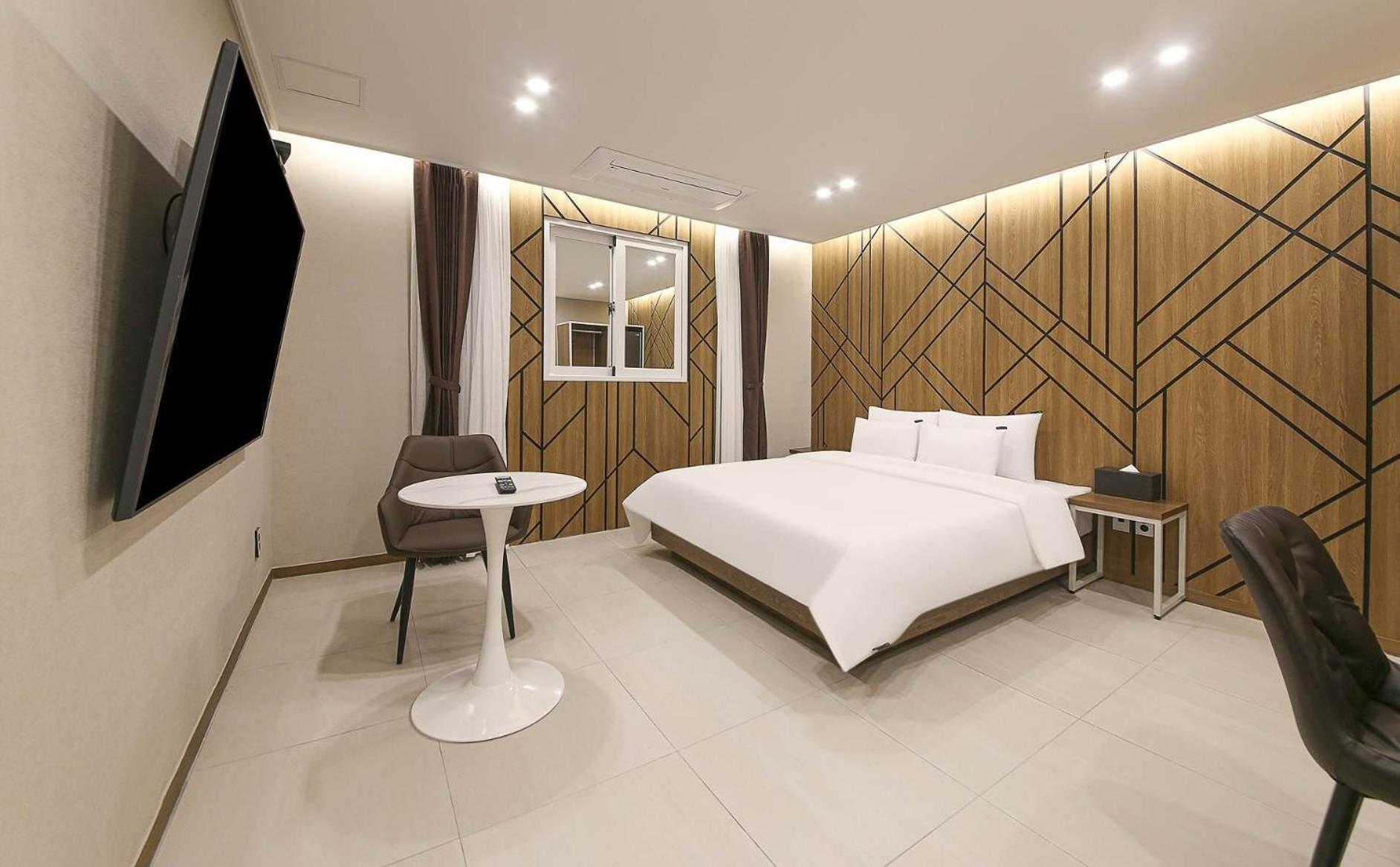 Brown Dot Hotel Sinan Gwangju Metropolitan City Eksteriør bilde